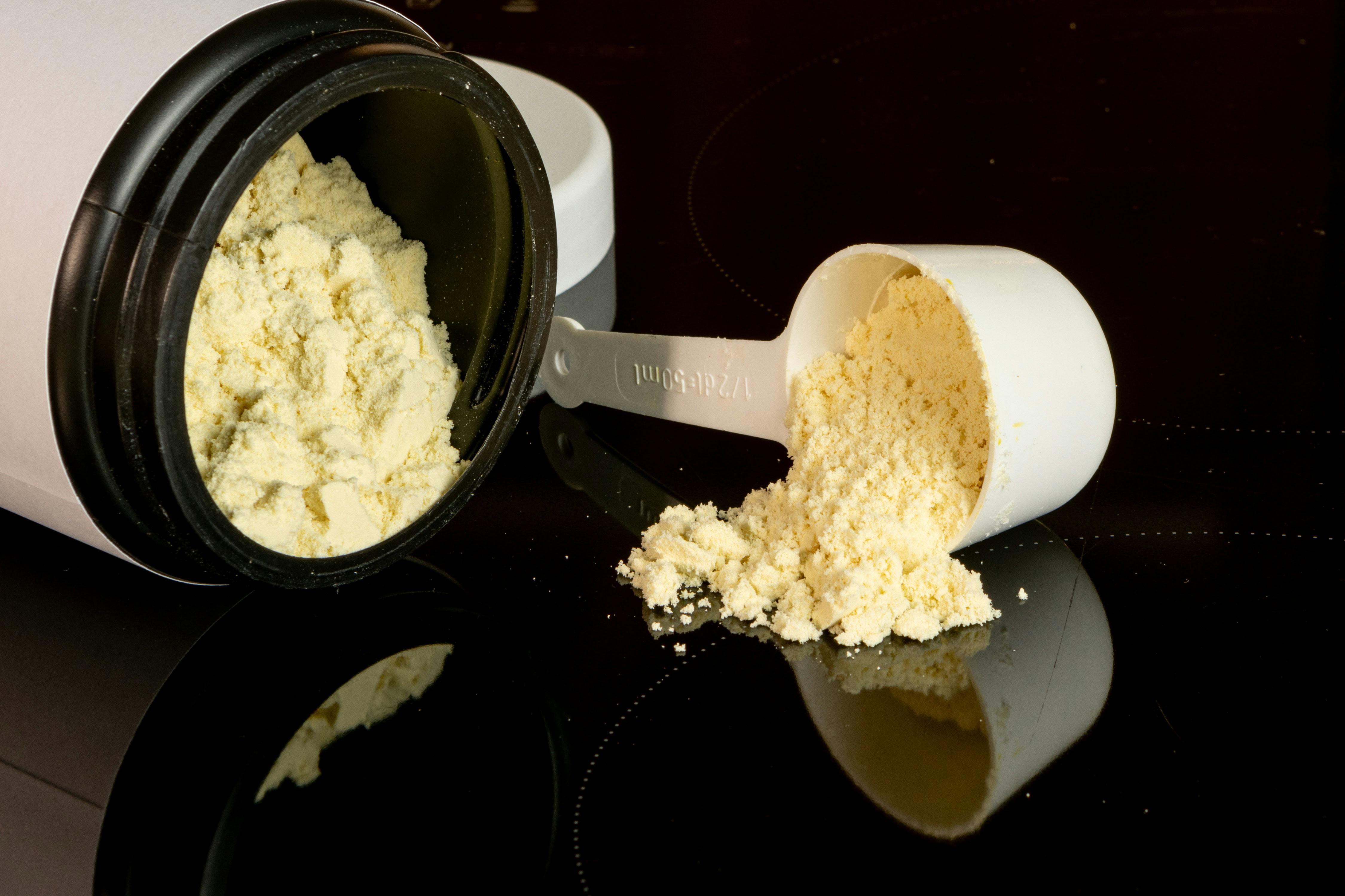 Best Protein Powders for Beginners (2025 Review)